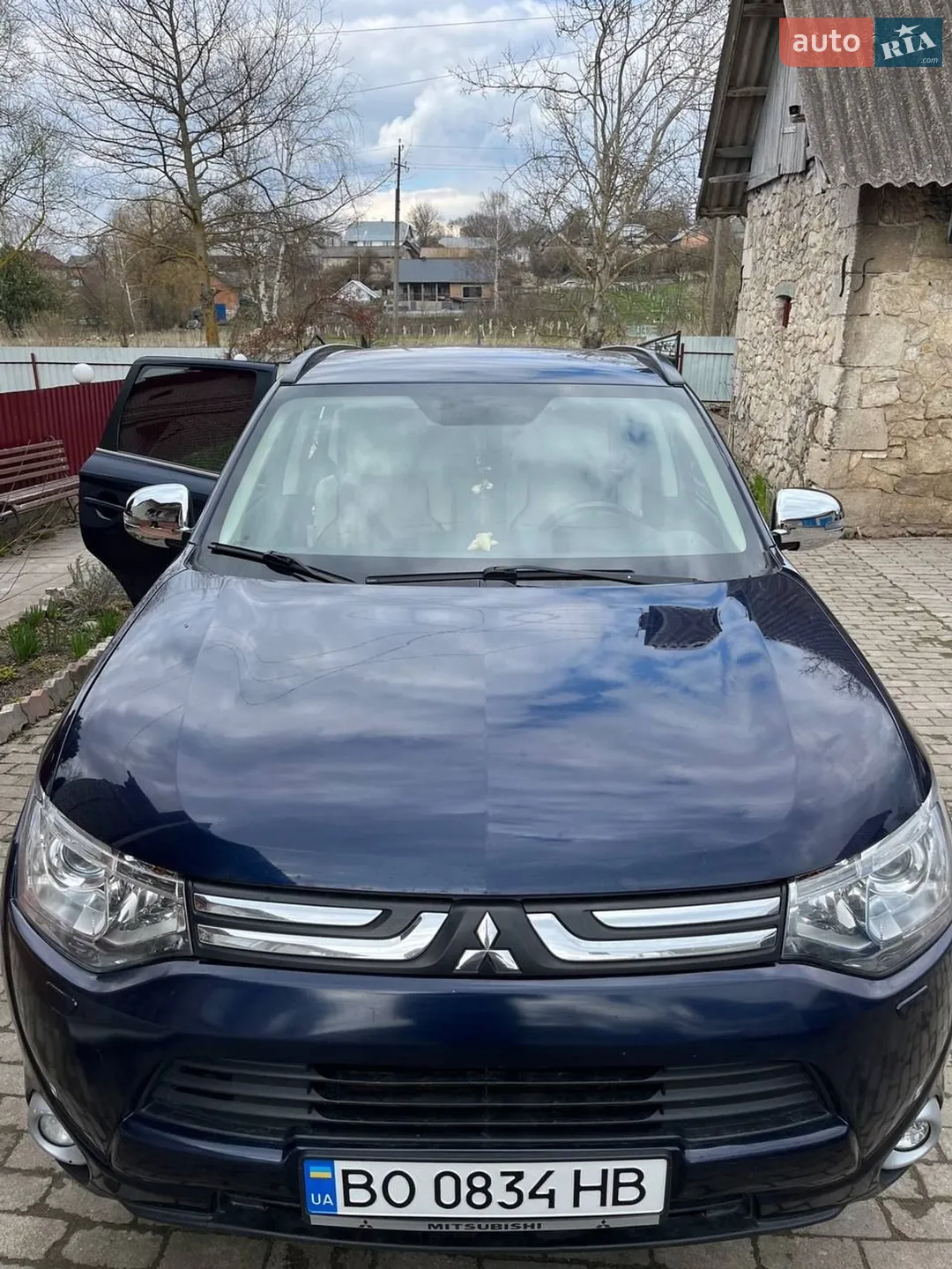 2013 Mitsubishi Outlander - фото 1