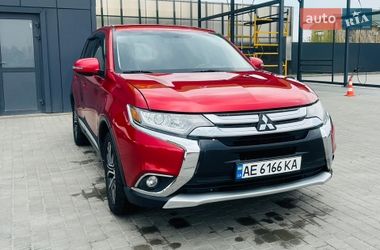 Внедорожник / Кроссовер Mitsubishi Outlander 2015 в Днепре