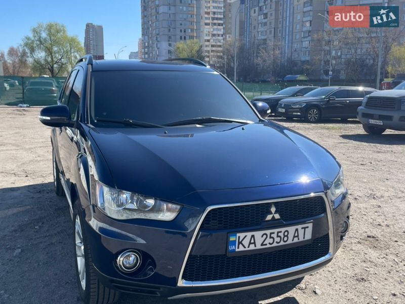 Mitsubishi Outlander 2010