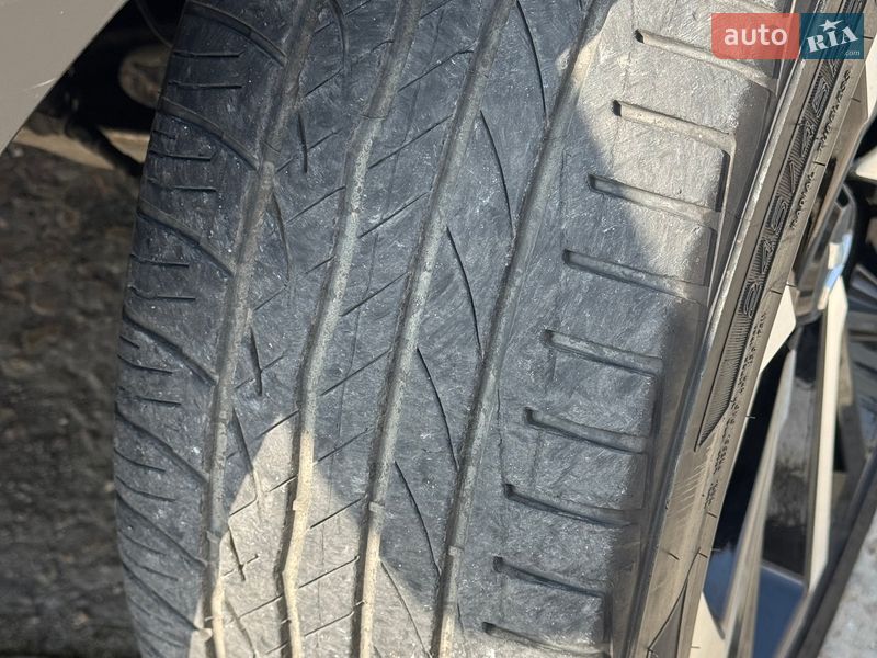 Внедорожник / Кроссовер Mitsubishi Outlander 2021 в Запорожье