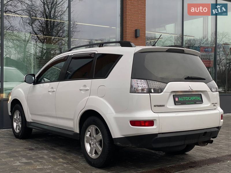 Внедорожник / Кроссовер Mitsubishi Outlander 2011 в Киеве