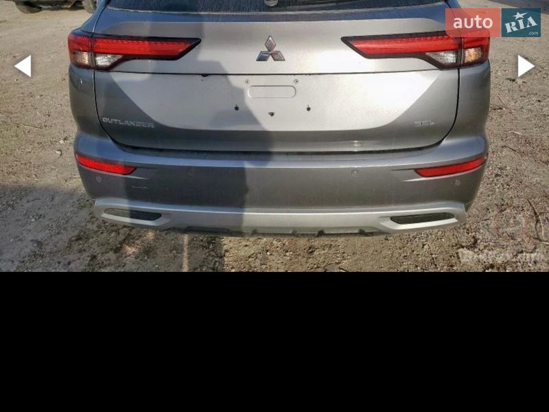 Внедорожник / Кроссовер Mitsubishi Outlander 2021 в Запорожье