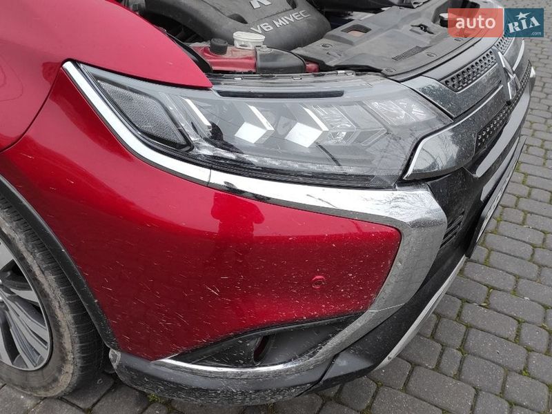 Внедорожник / Кроссовер Mitsubishi Outlander 2019 в Харькове