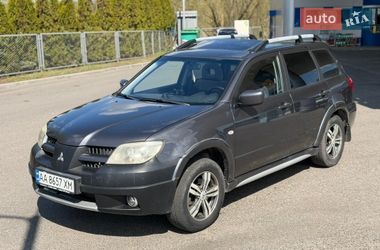 Внедорожник / Кроссовер Mitsubishi Outlander 2006 в Смеле