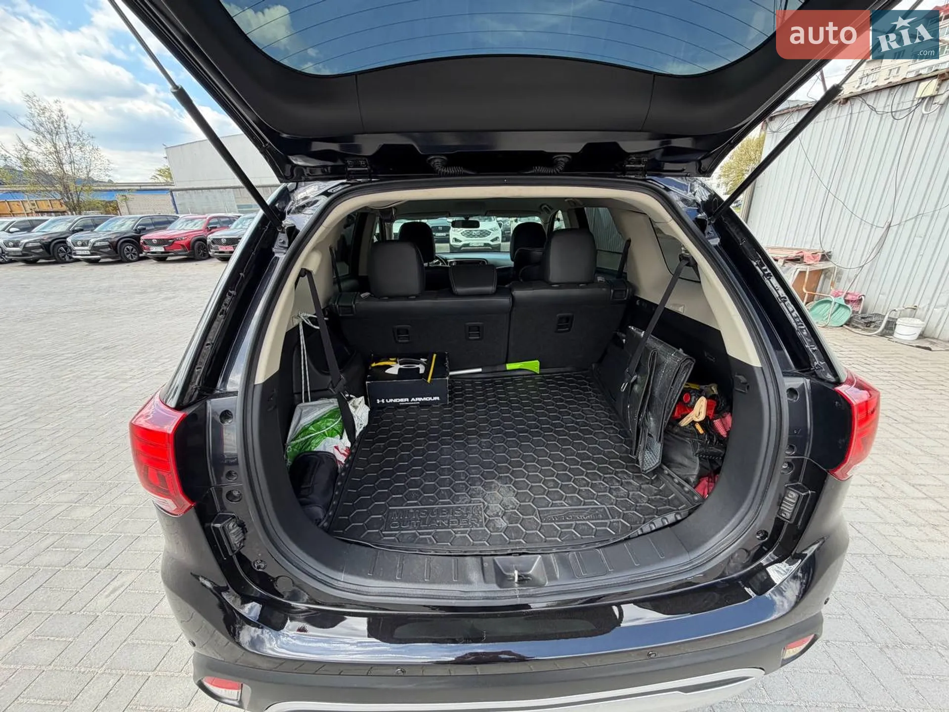 2019 Mitsubishi Outlander - мініатюра 13