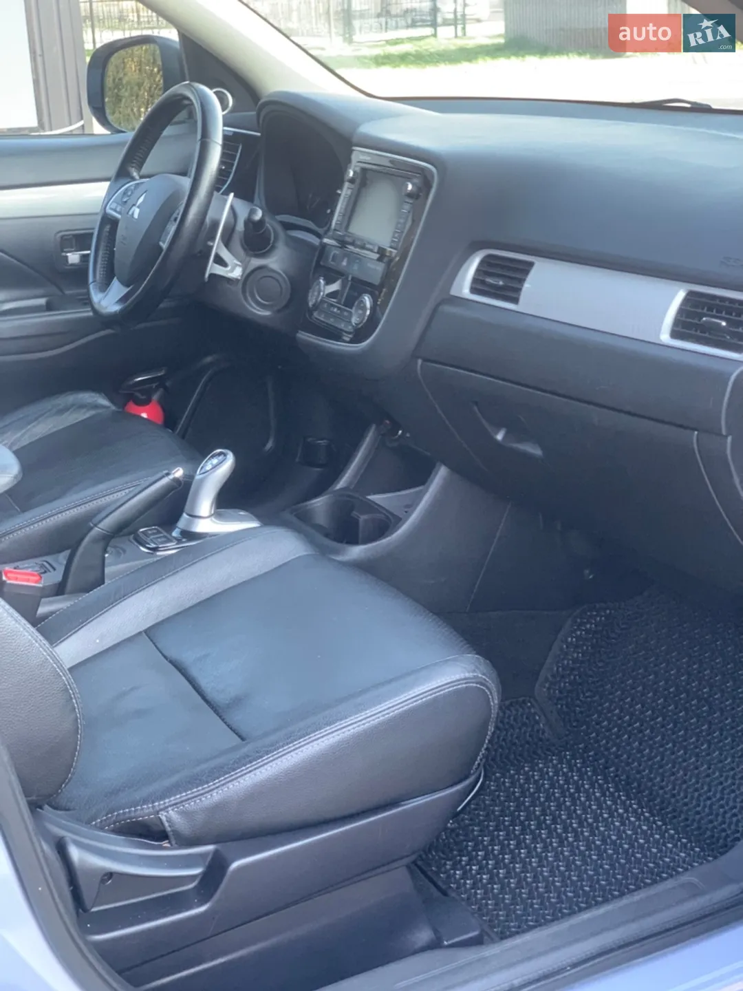 2014 Mitsubishi Outlander - мініатюра 19