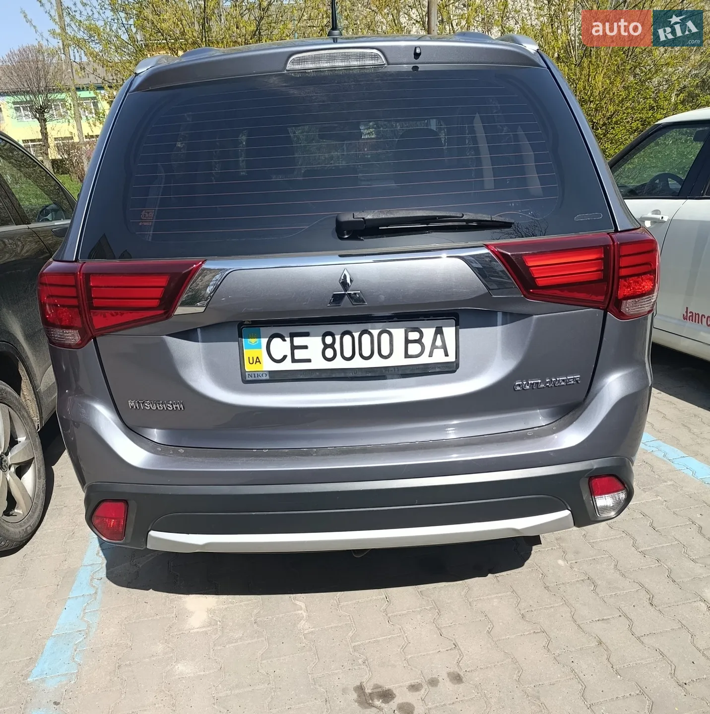 2016 Mitsubishi Outlander - мініатюра 6