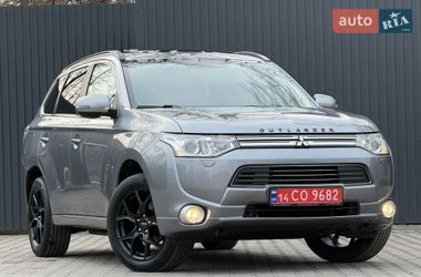 Внедорожник / Кроссовер Mitsubishi Outlander 2014 в Дрогобыче