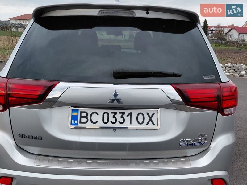Mitsubishi Outlander 2019