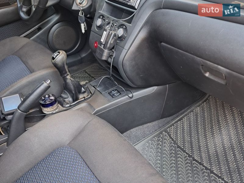 Внедорожник / Кроссовер Mitsubishi Outlander 2008 в Глыбокой