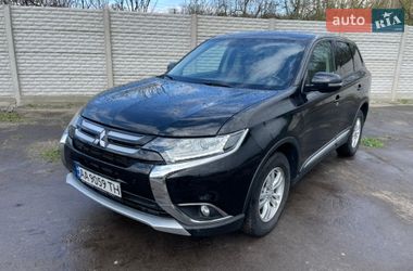 Позашляховик / Кросовер Mitsubishi Outlander 2017 в Березному