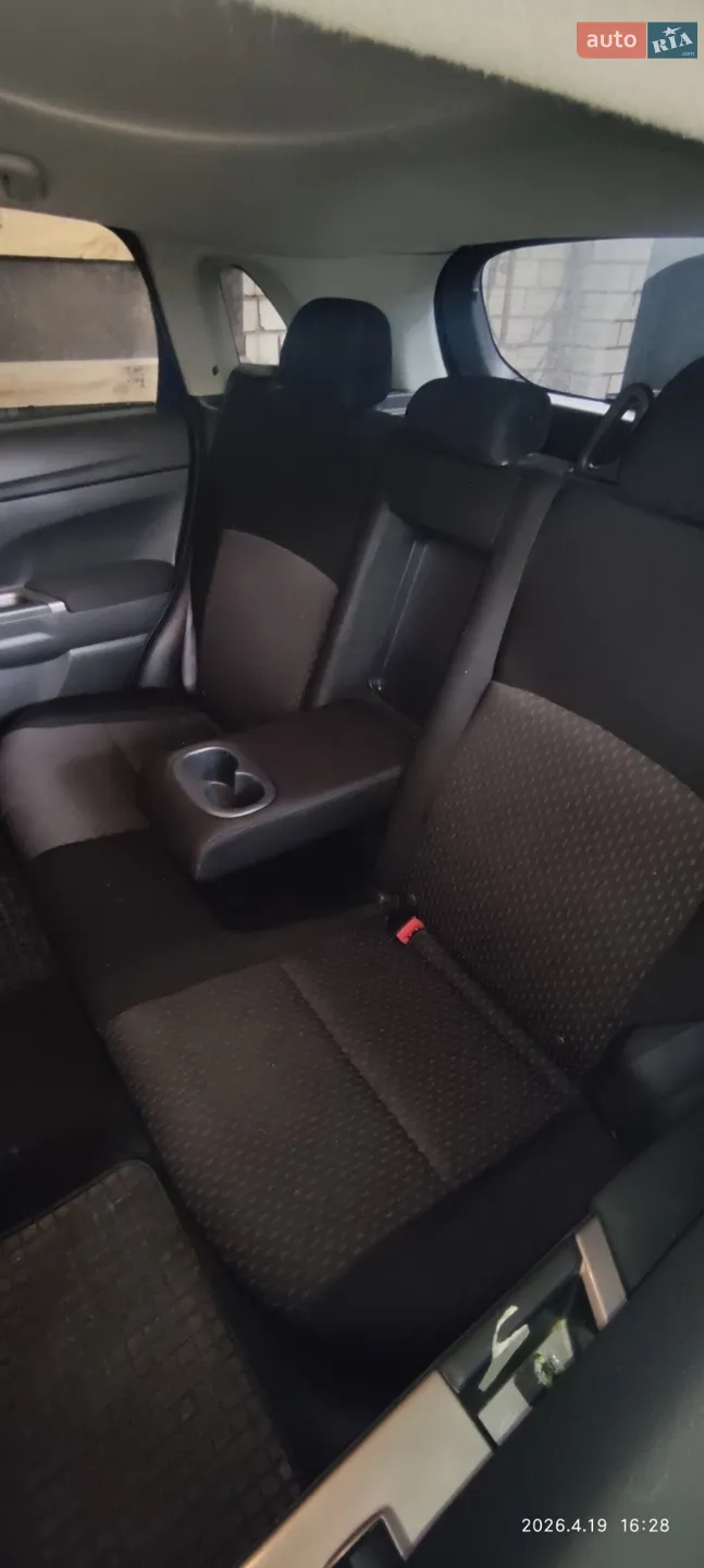2018 Mitsubishi Outlander - мініатюра 14