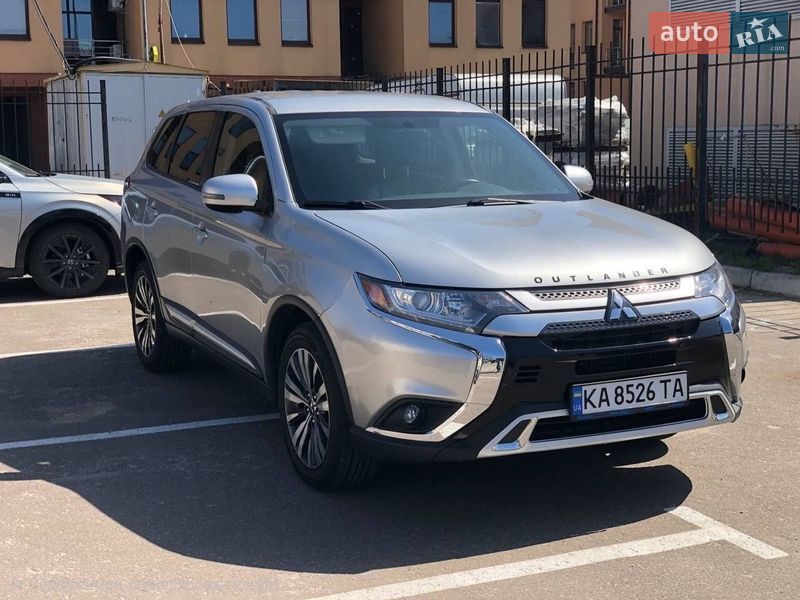 Mitsubishi Outlander 2019