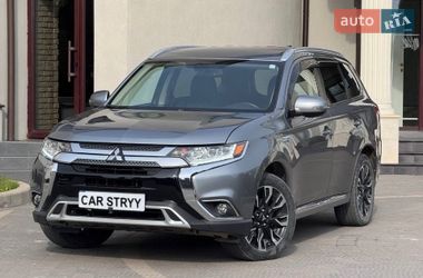Внедорожник / Кроссовер Mitsubishi Outlander 2018 в Стрые