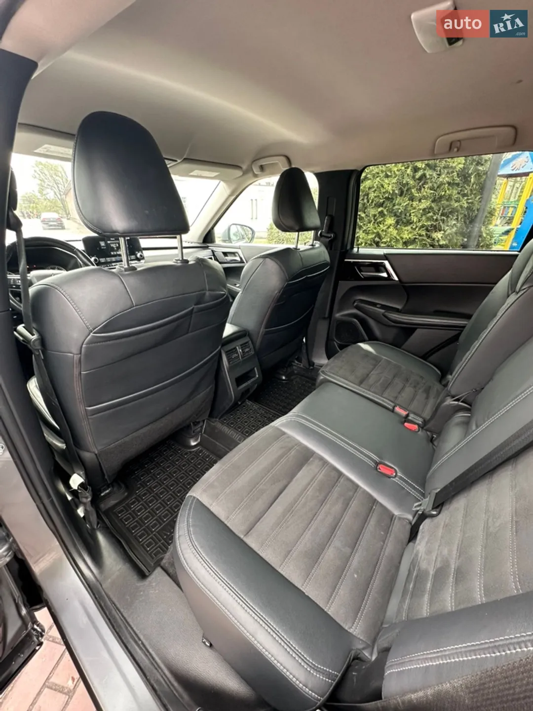 2021 Mitsubishi Outlander - мініатюра 14
