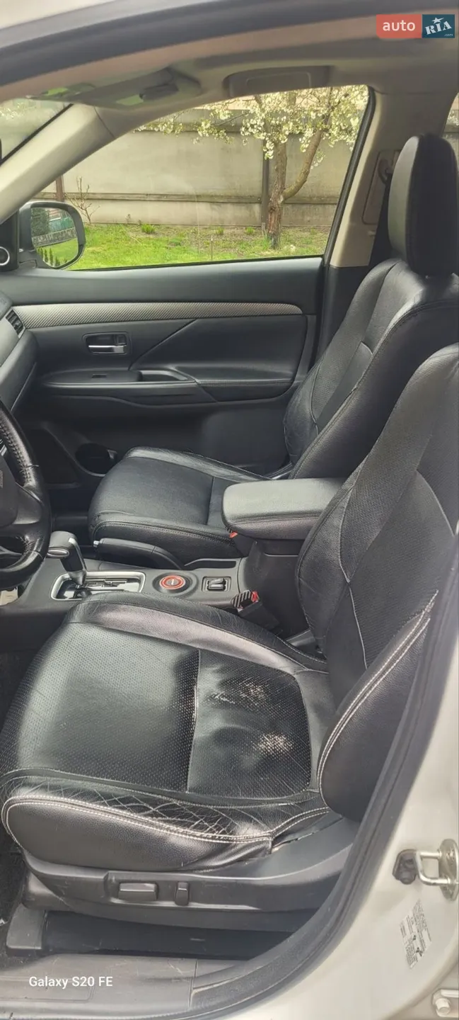 2012 Mitsubishi Outlander - мініатюра 7