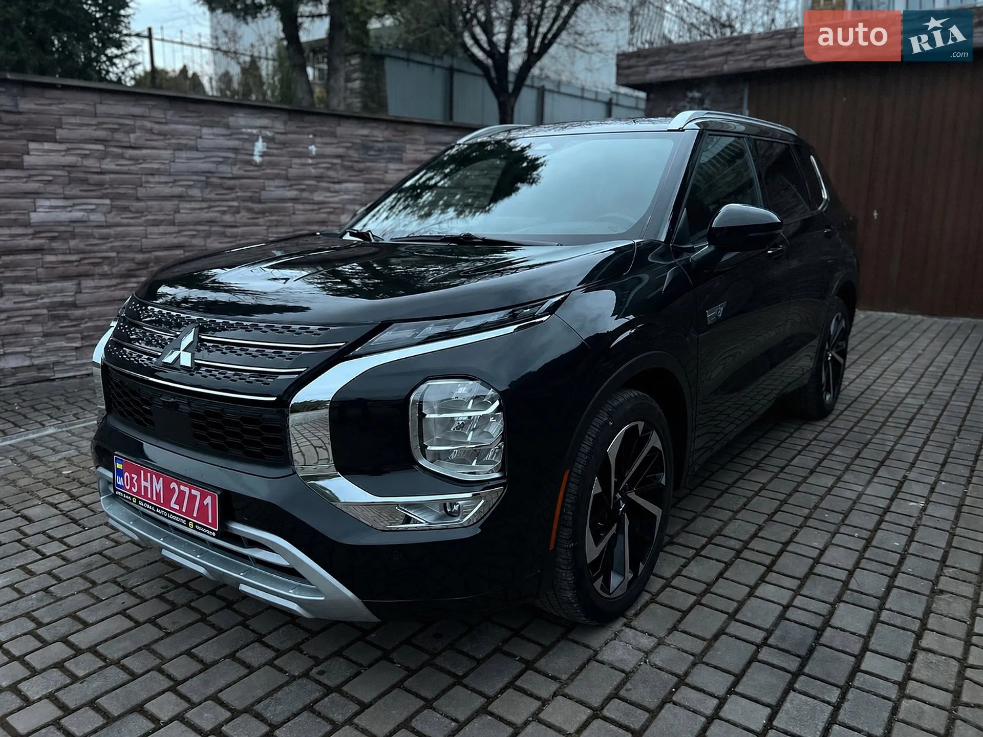 2023 Mitsubishi Outlander - мініатюра 2