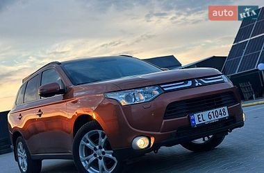 Позашляховик / Кросовер Mitsubishi Outlander 2013 в Володимирі