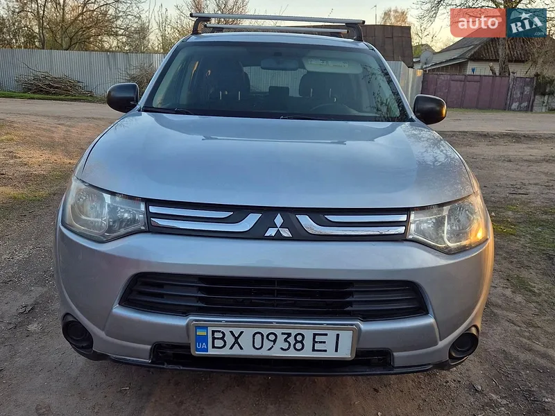 Mitsubishi Outlander 2013