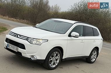 Внедорожник / Кроссовер Mitsubishi Outlander 2013 в Самборе