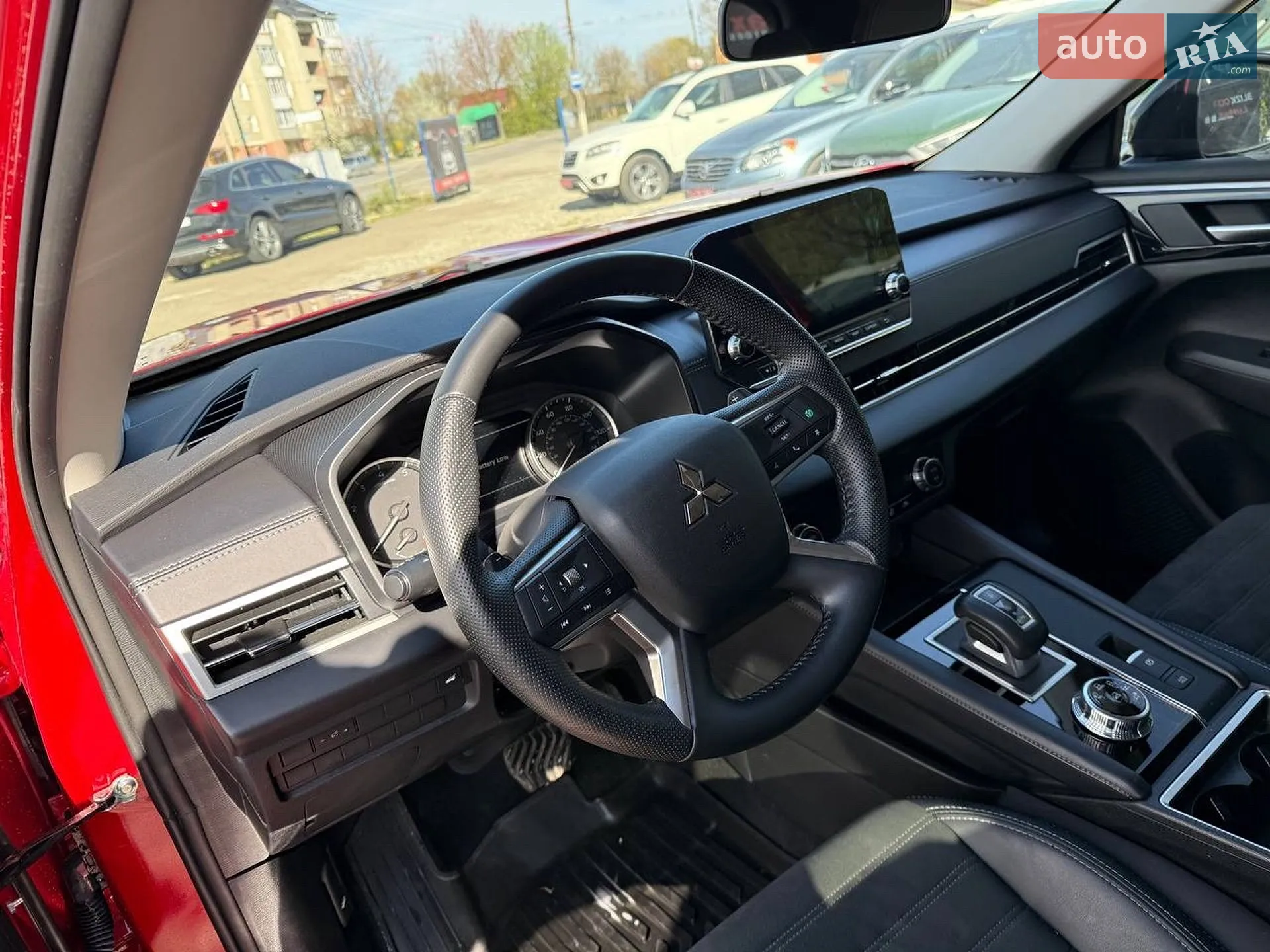 2024 Mitsubishi Outlander - мініатюра 19