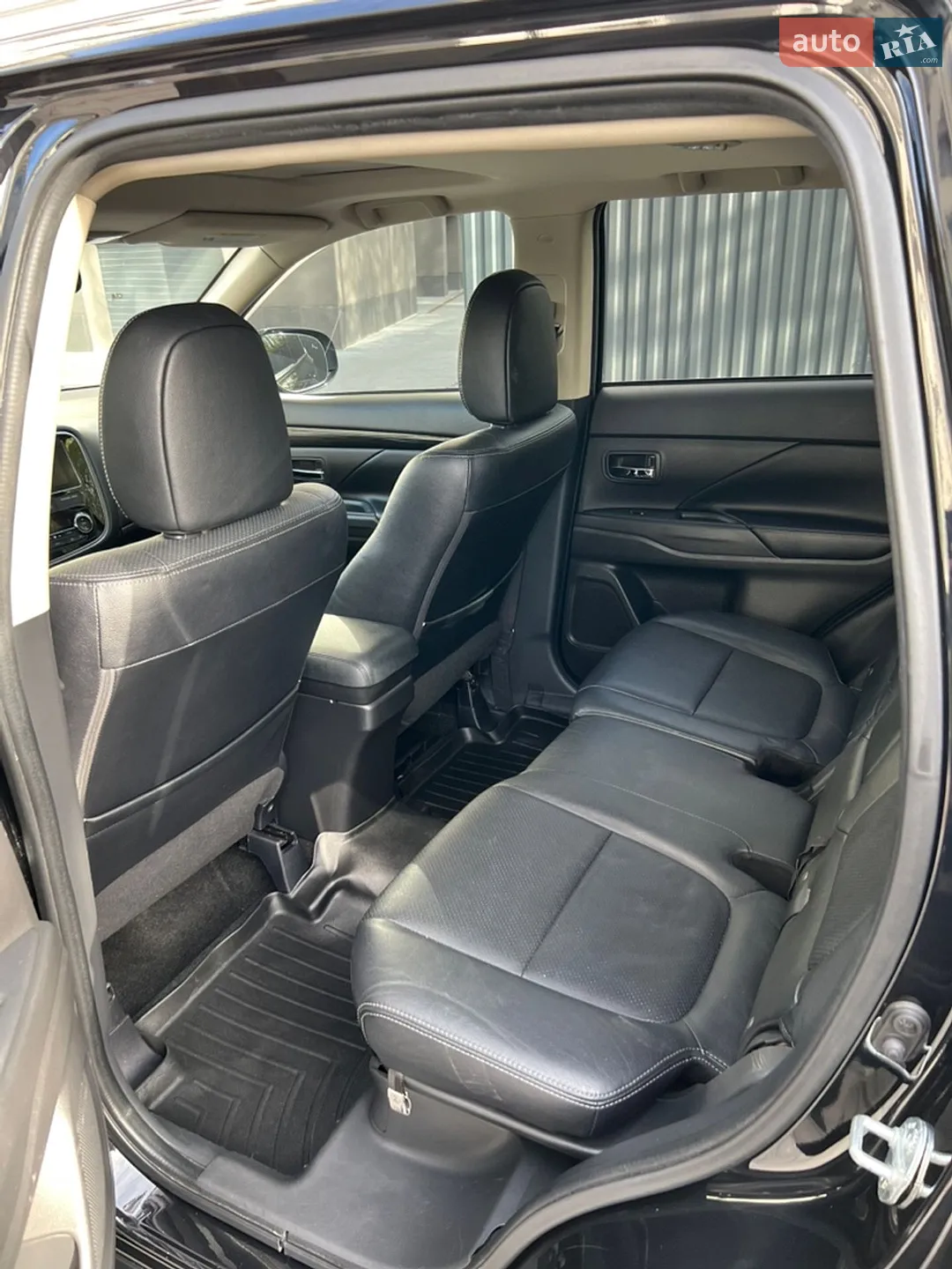 2018 Mitsubishi Outlander - мініатюра 11