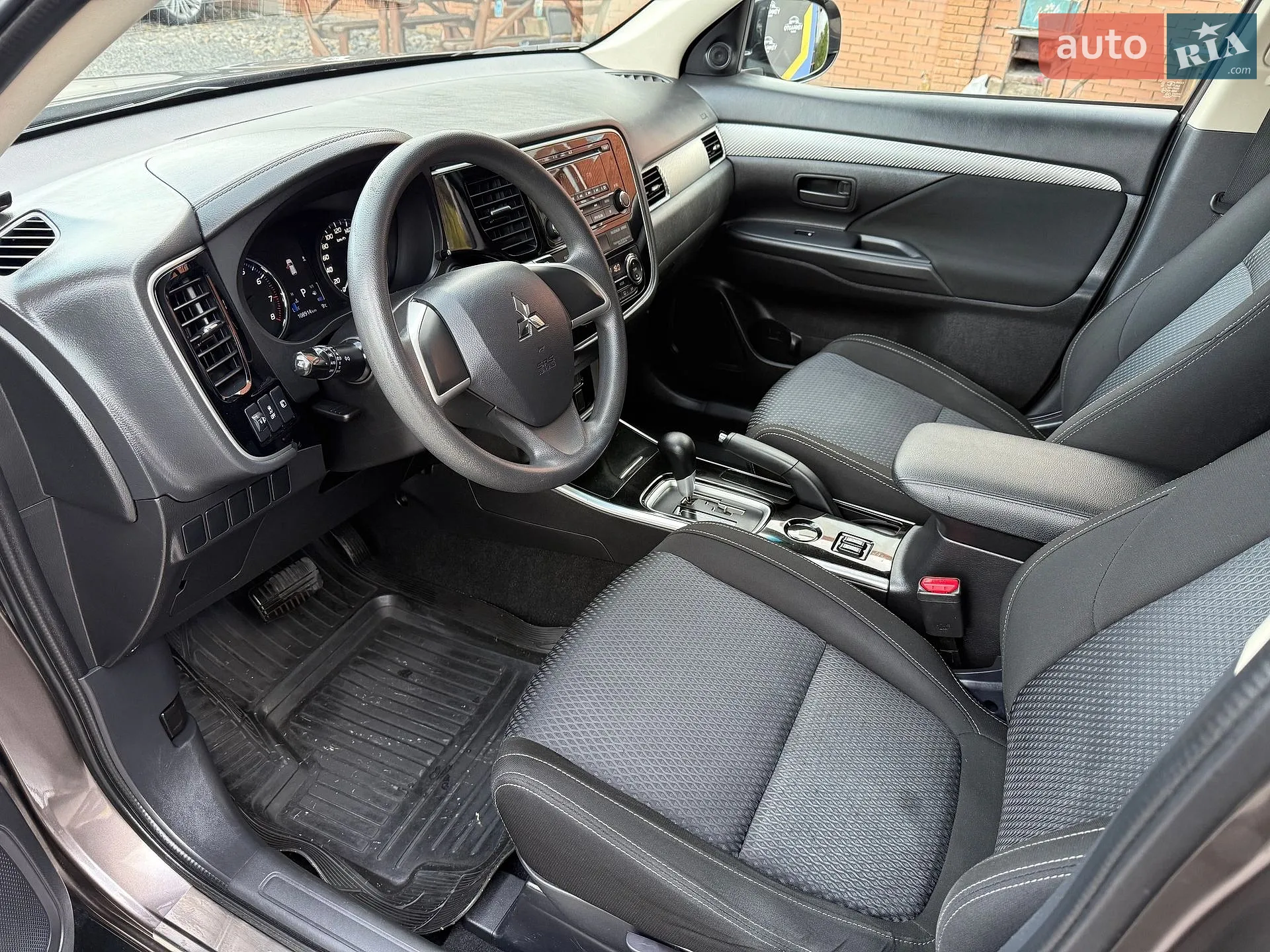 2018 Mitsubishi Outlander - мініатюра 2