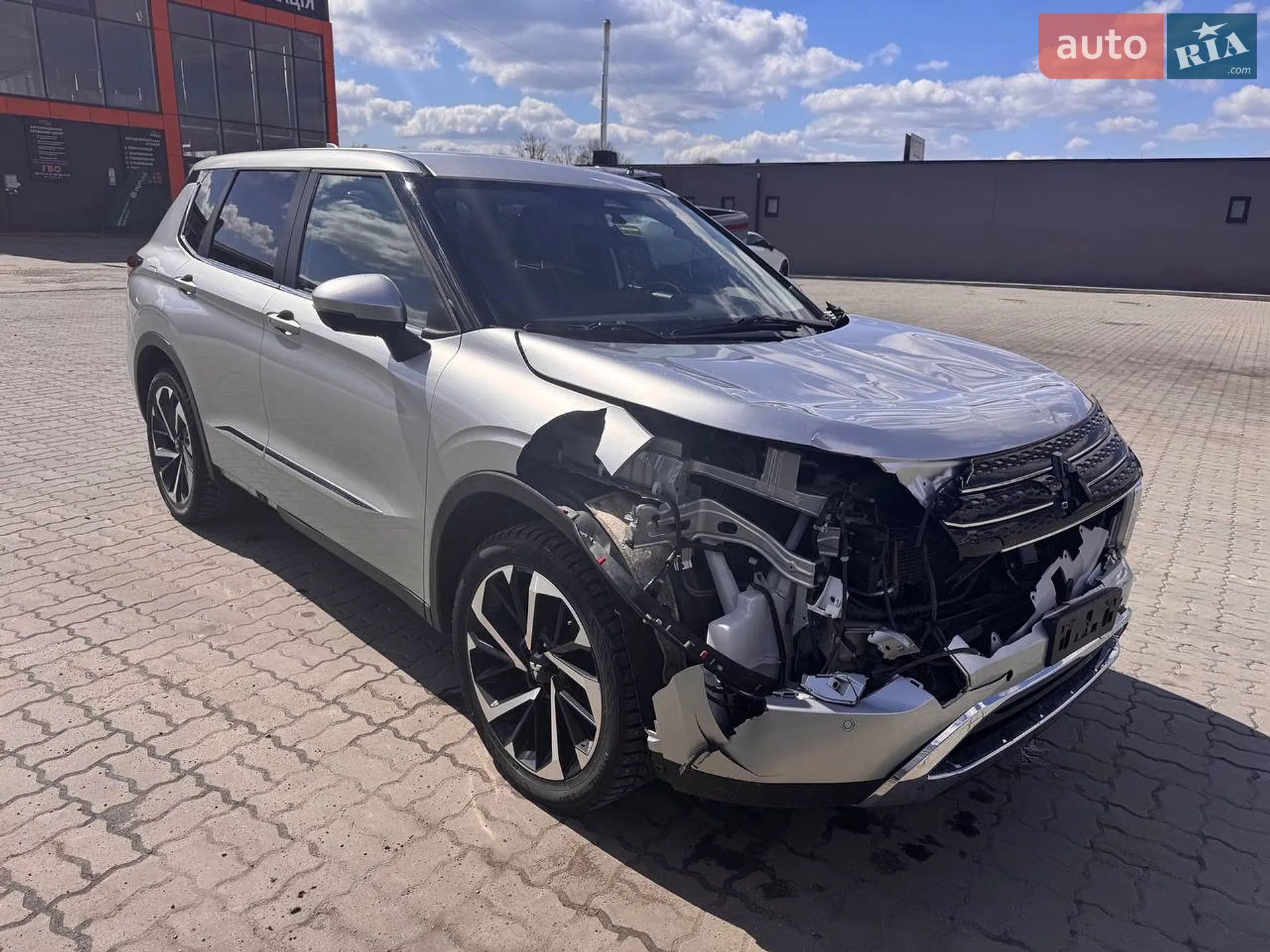 2021 Mitsubishi Outlander - мініатюра 3
