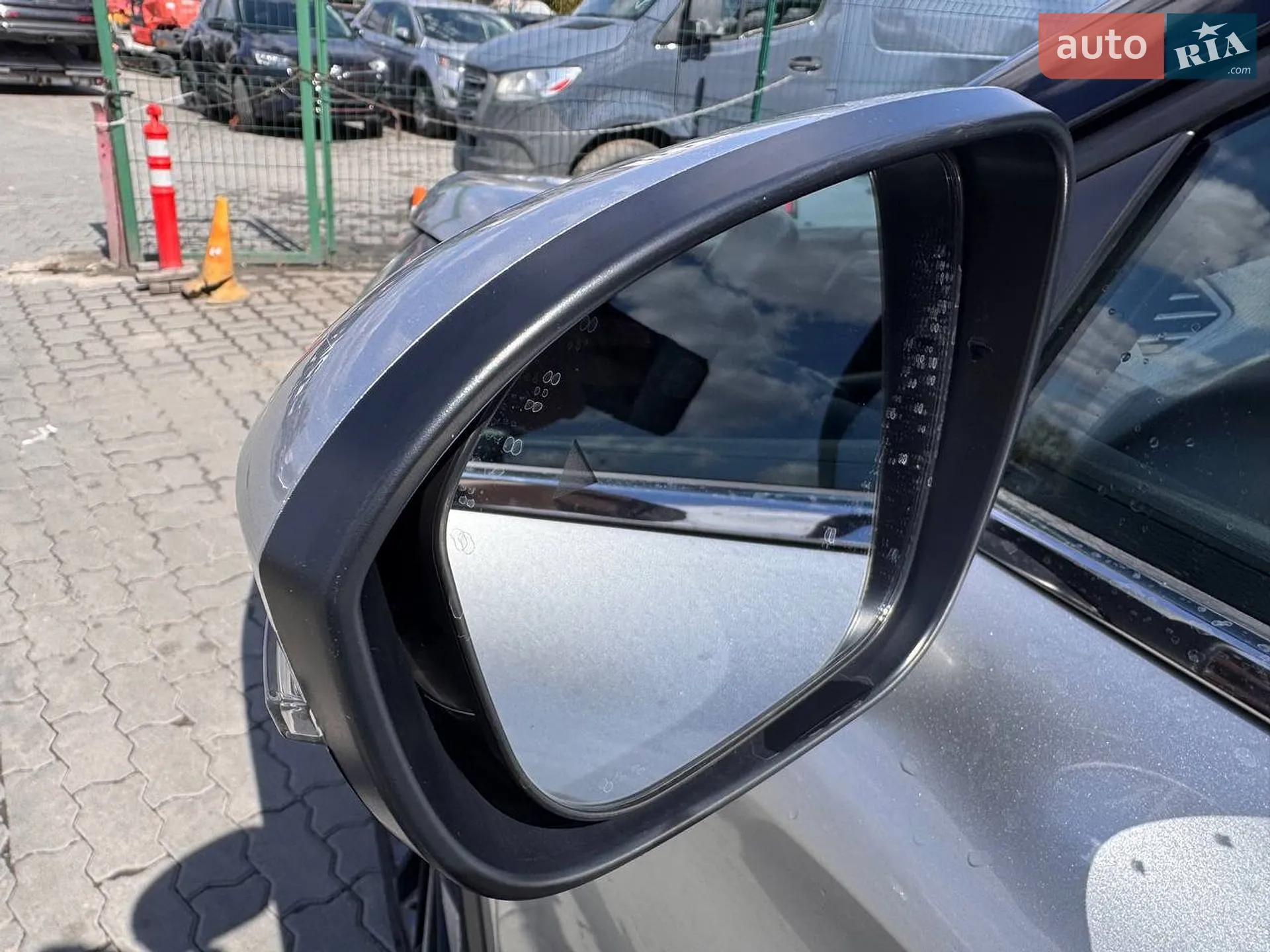2021 Mitsubishi Outlander - мініатюра 9
