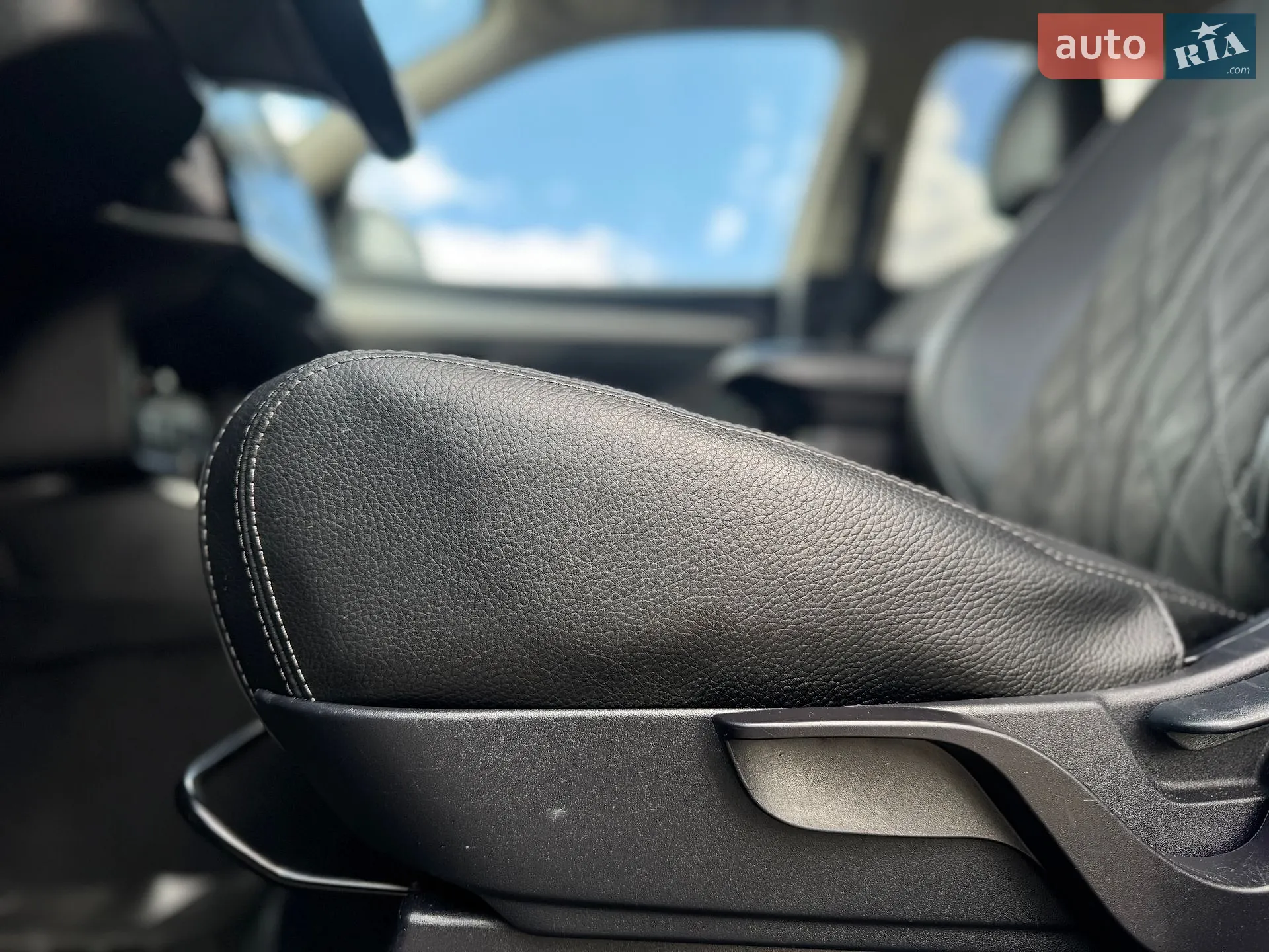 2018 Mitsubishi Outlander - мініатюра 40