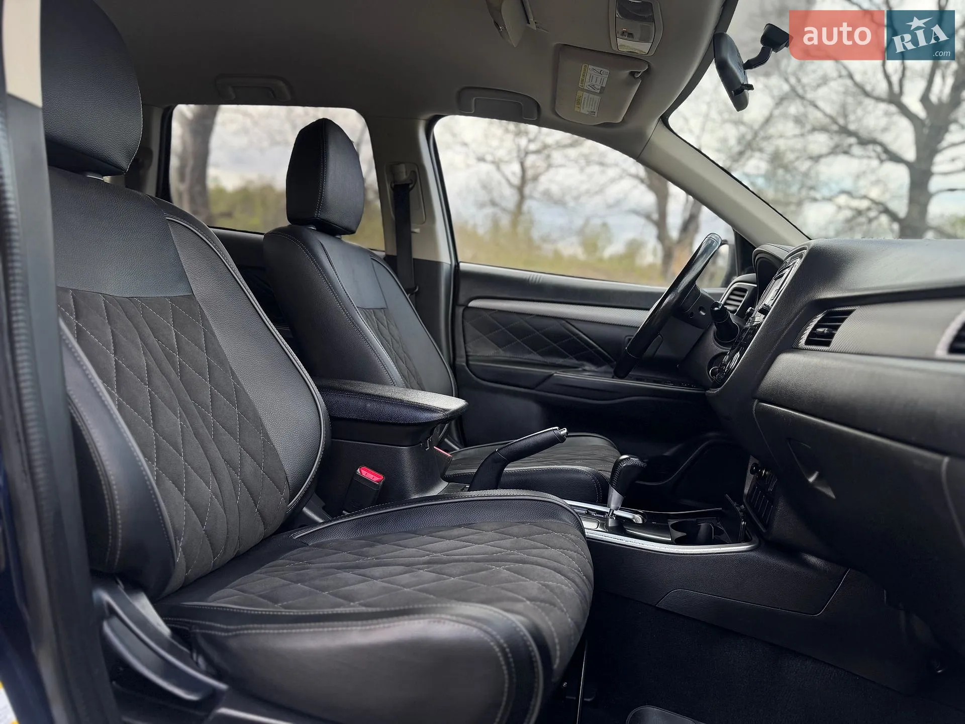 2018 Mitsubishi Outlander - мініатюра 46