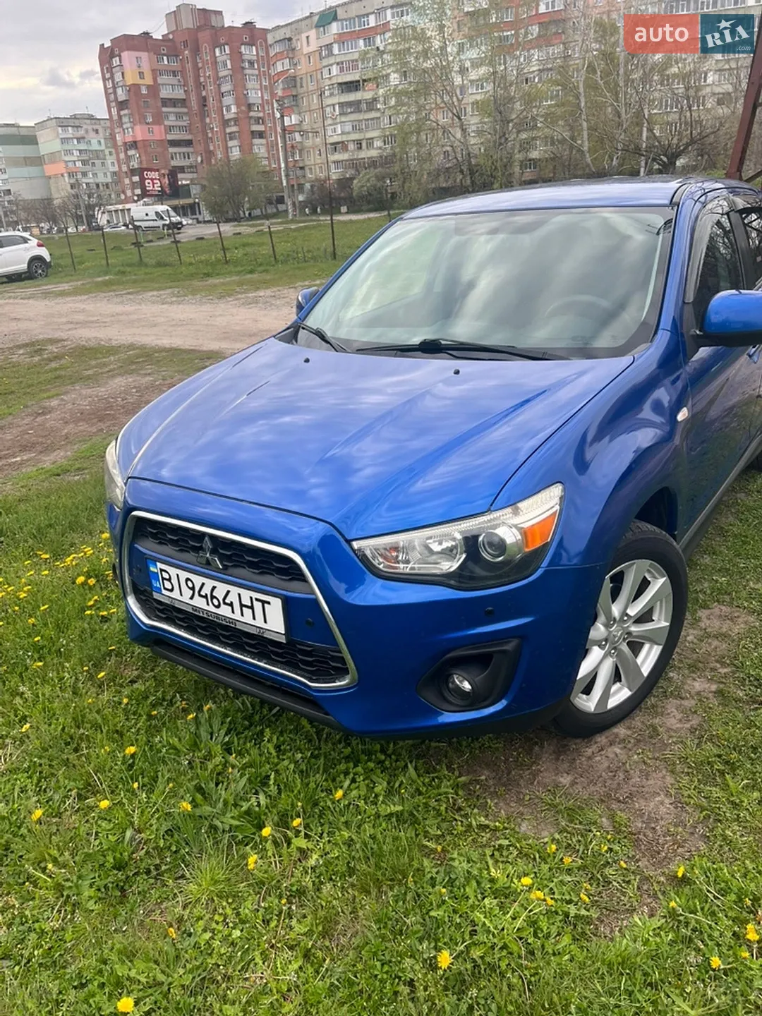 2014 Mitsubishi Outlander - мініатюра 12