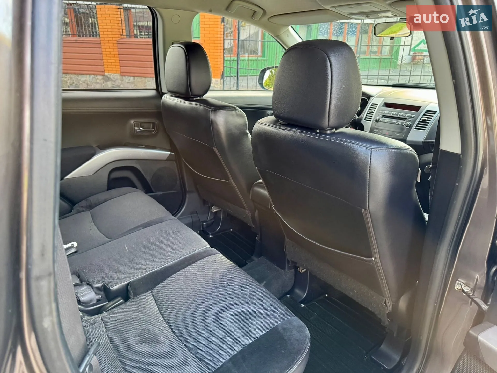 2010 Mitsubishi Outlander - мініатюра 26