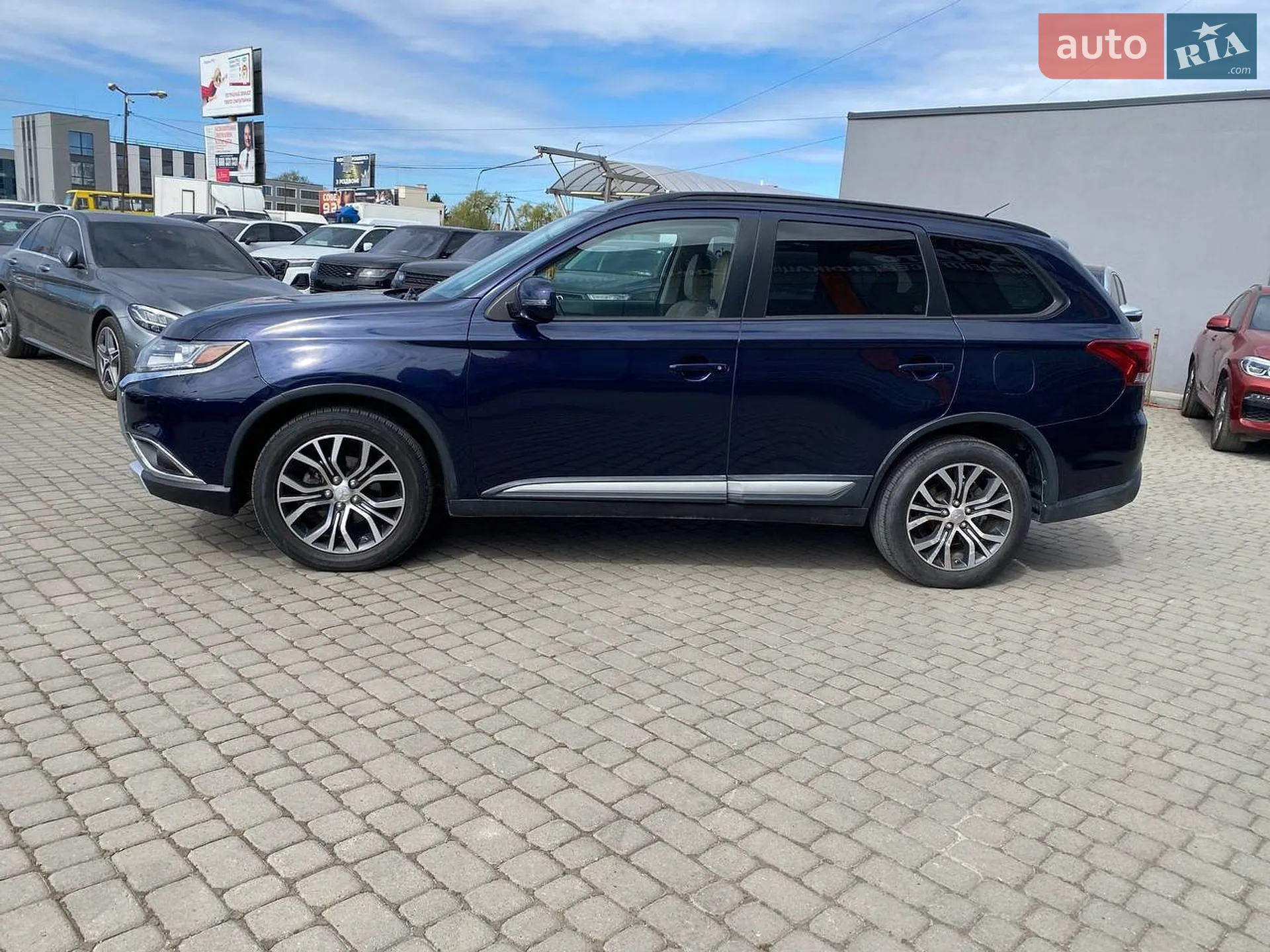 2015 Mitsubishi Outlander - мініатюра 4