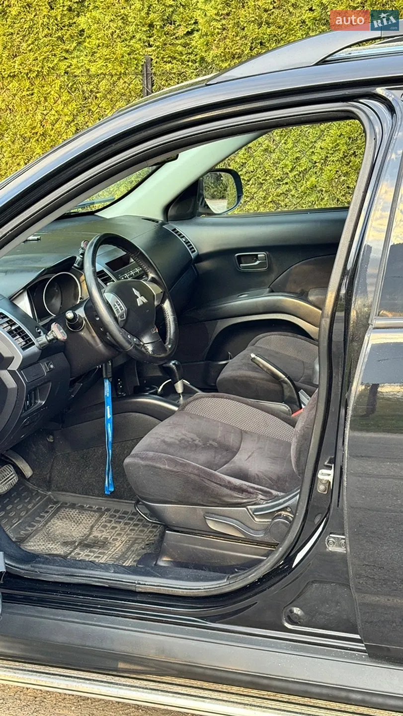 2011 Mitsubishi Outlander - мініатюра 33