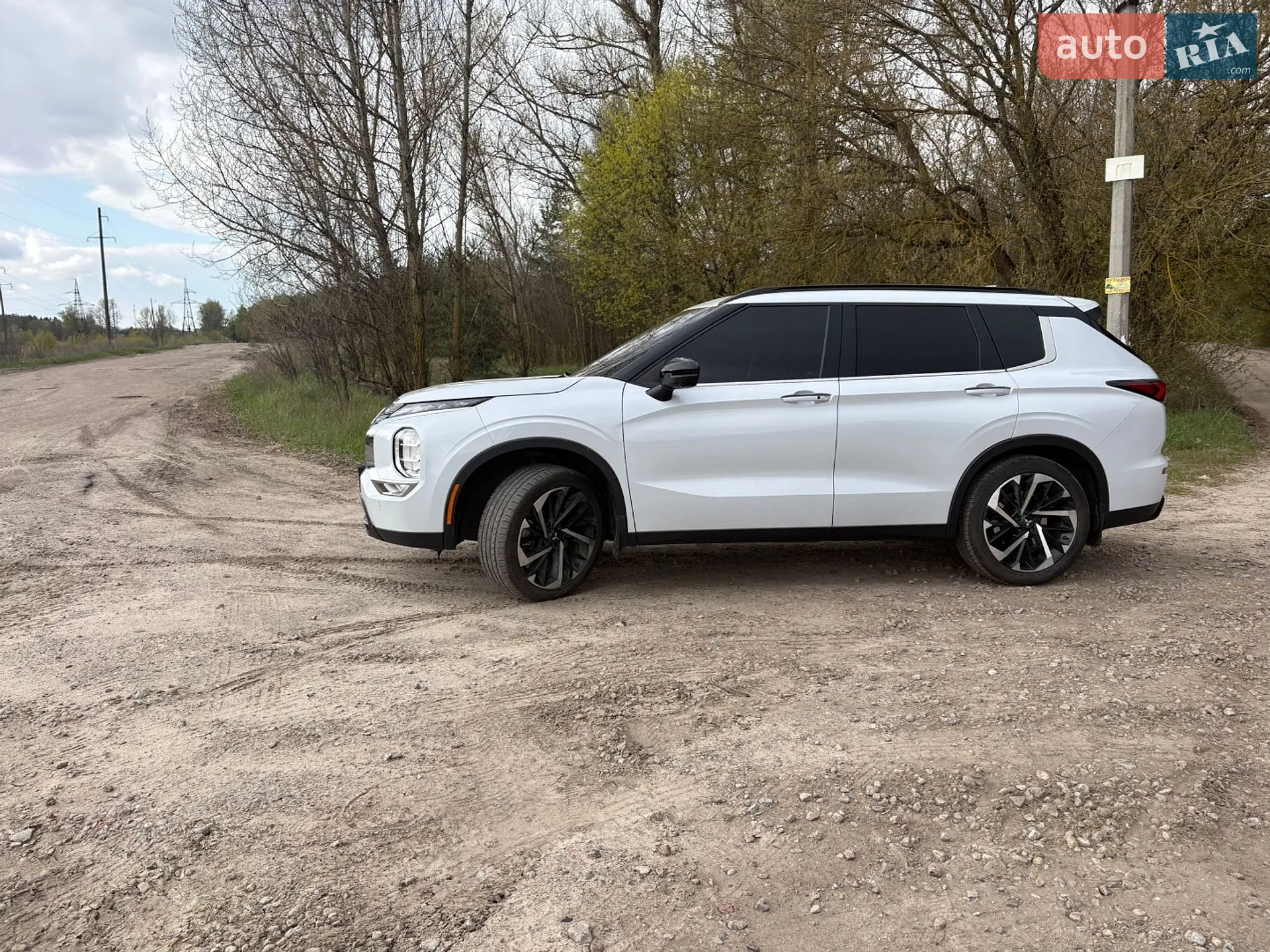 2022 Mitsubishi Outlander - мініатюра 3