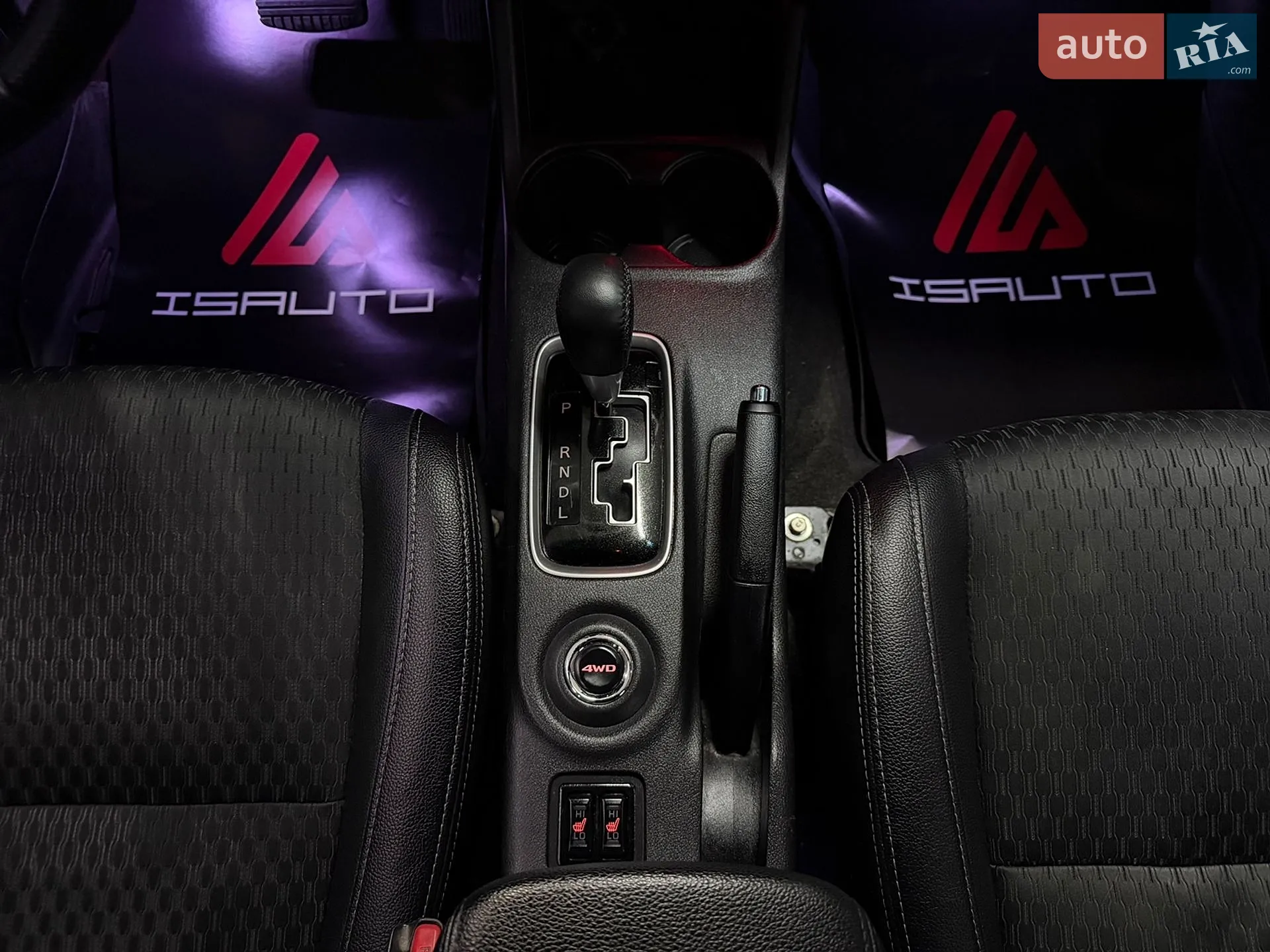 2014 Mitsubishi Outlander - мініатюра 28