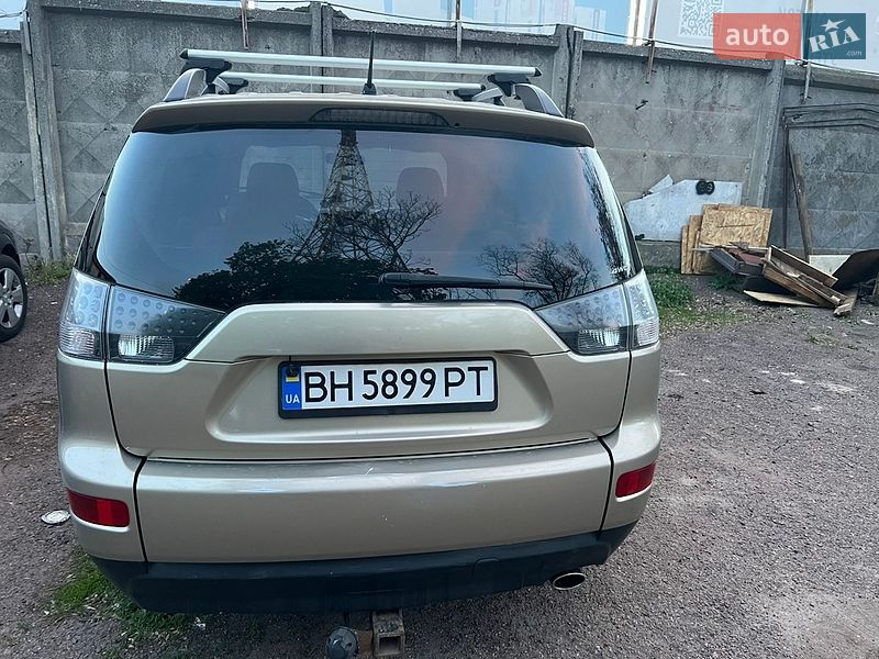 Mitsubishi Outlander 2008