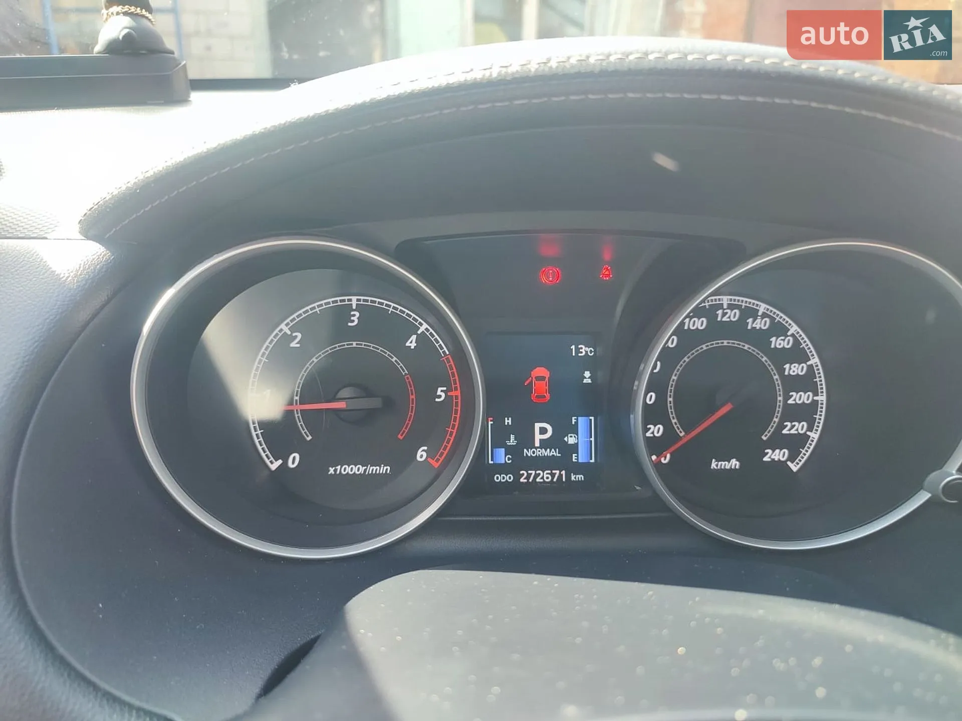 2010 Mitsubishi Outlander - мініатюра 13