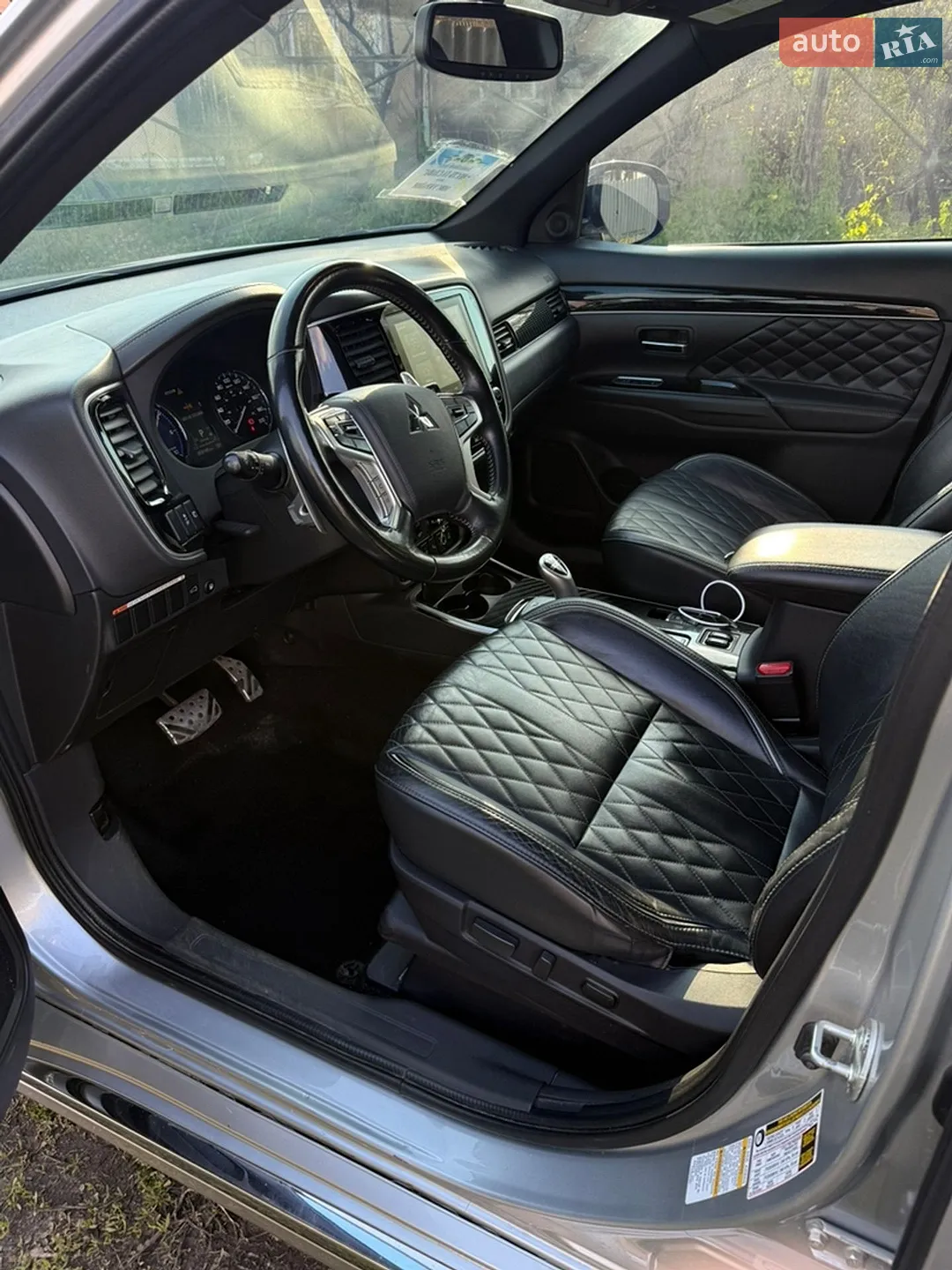 2022 Mitsubishi Outlander - мініатюра 9