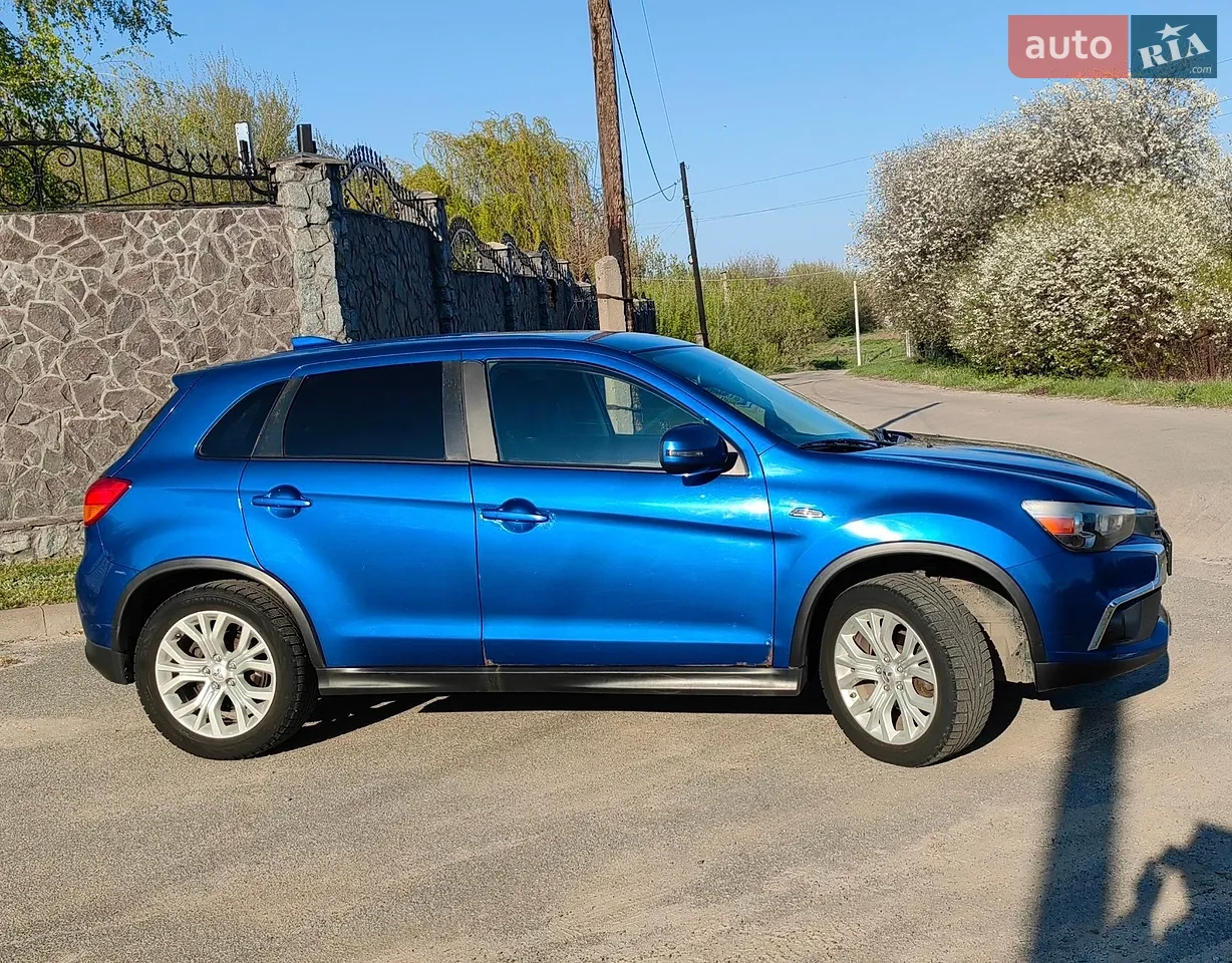 2017 Mitsubishi Outlander - мініатюра 26