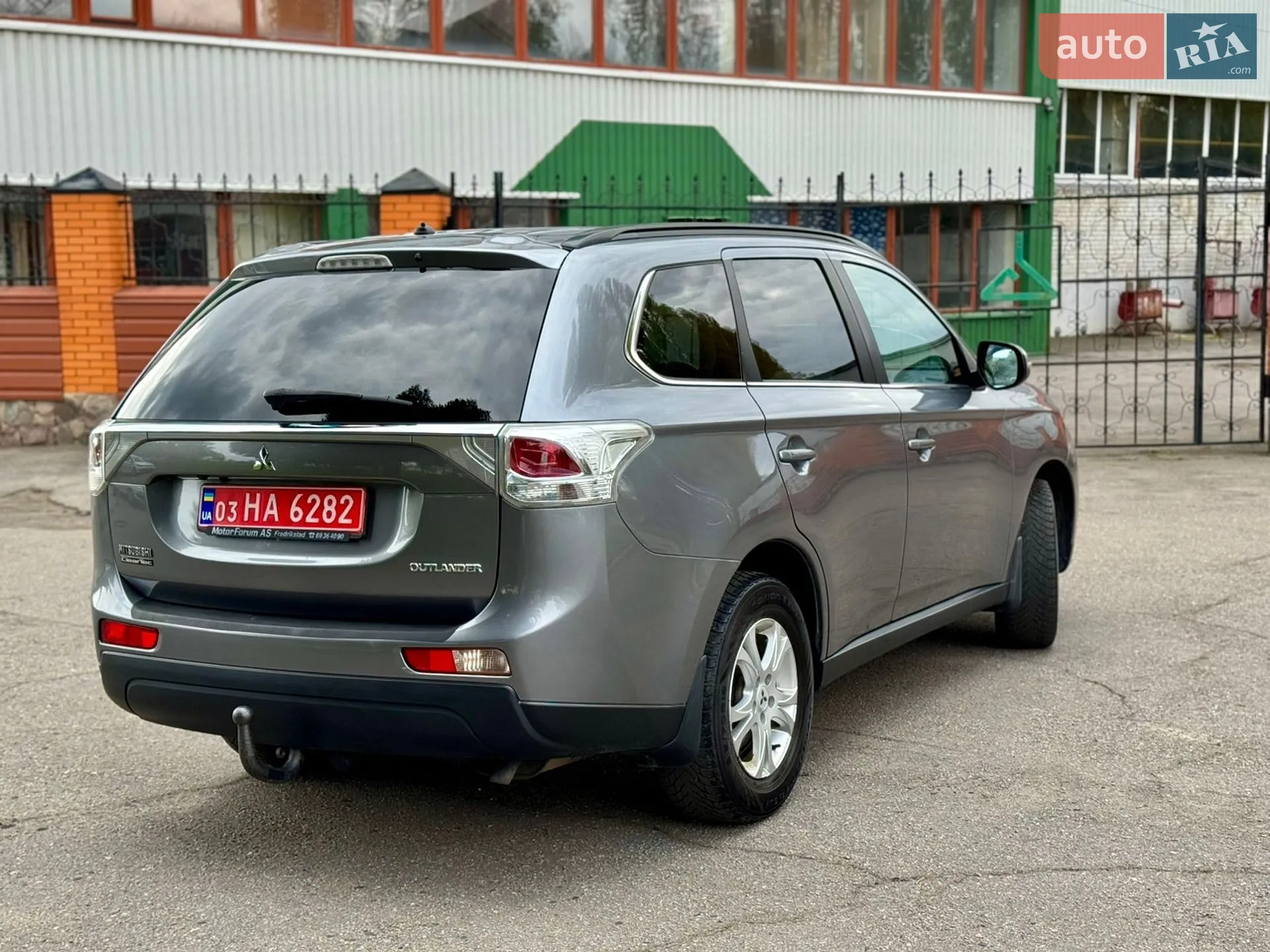 2013 Mitsubishi Outlander - мініатюра 10