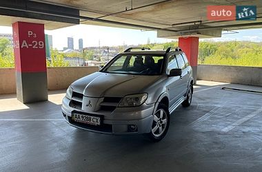 Внедорожник / Кроссовер Mitsubishi Outlander 2007 в Киеве