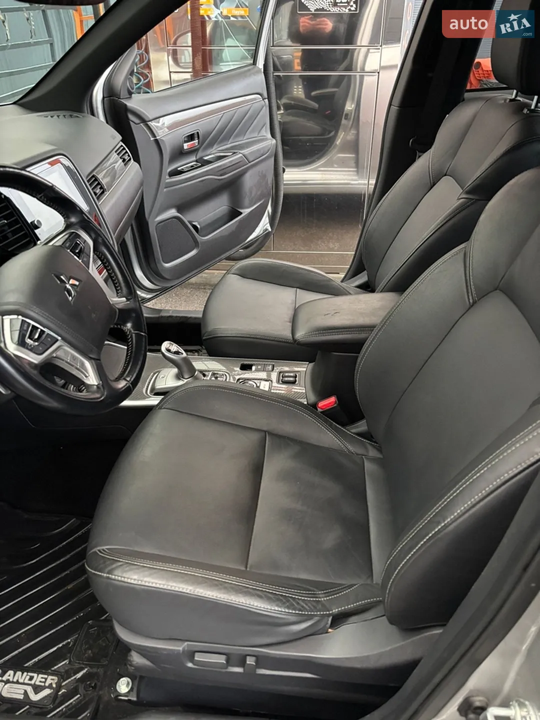 2019 Mitsubishi Outlander - мініатюра 15