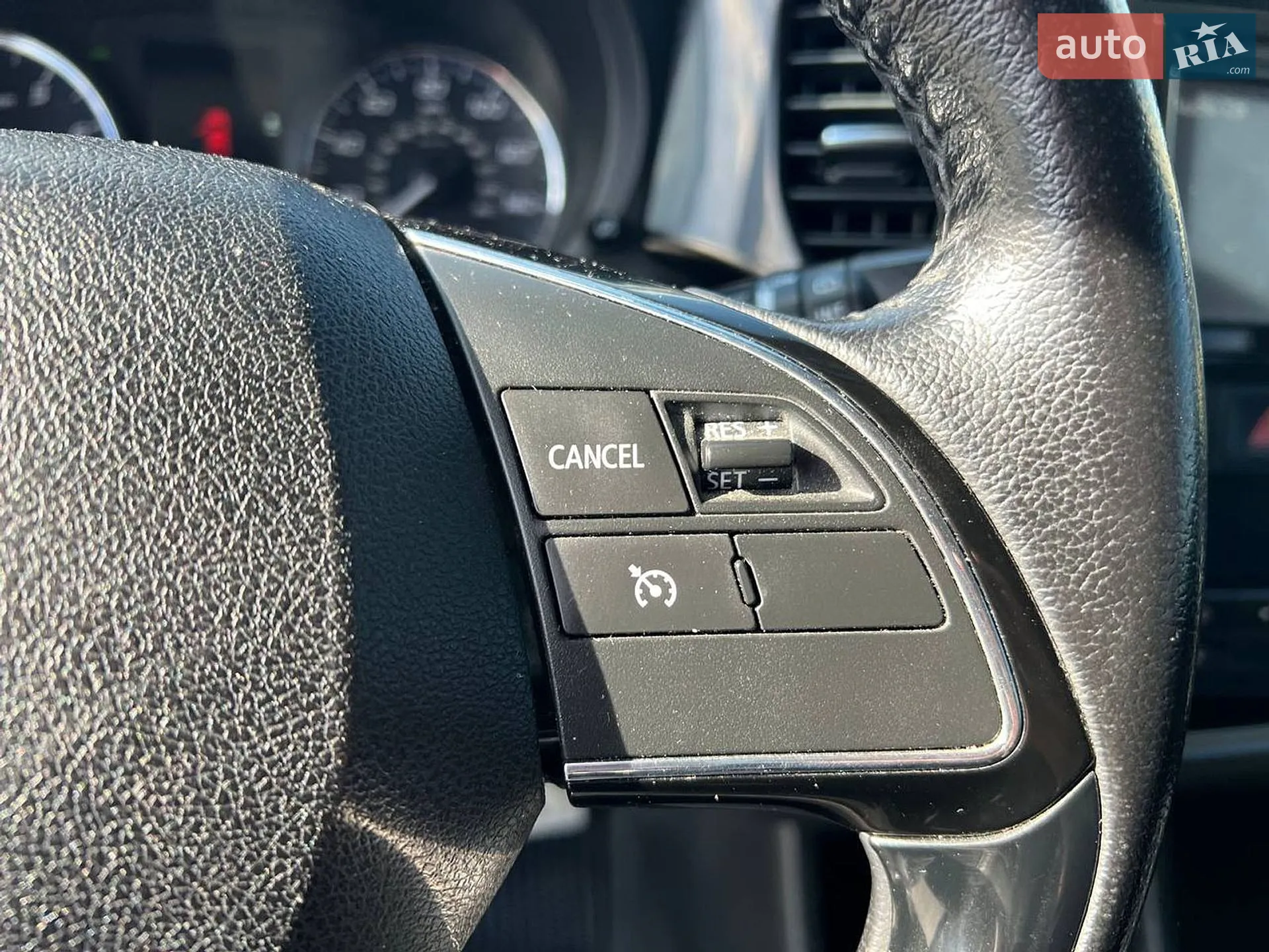 2015 Mitsubishi Outlander - мініатюра 24