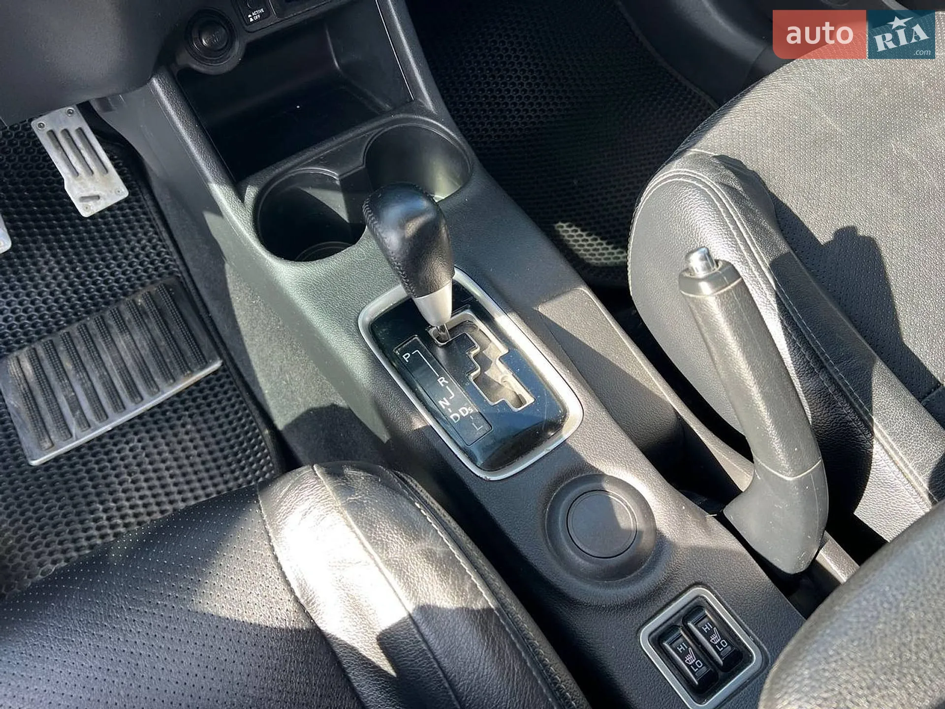 2015 Mitsubishi Outlander - мініатюра 29