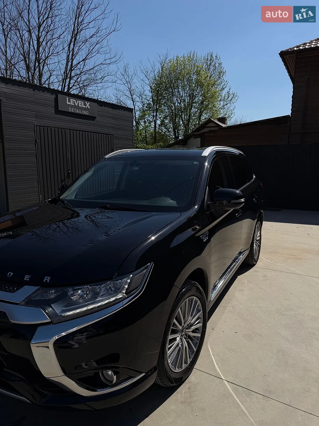 2020 Mitsubishi Outlander - мініатюра 2