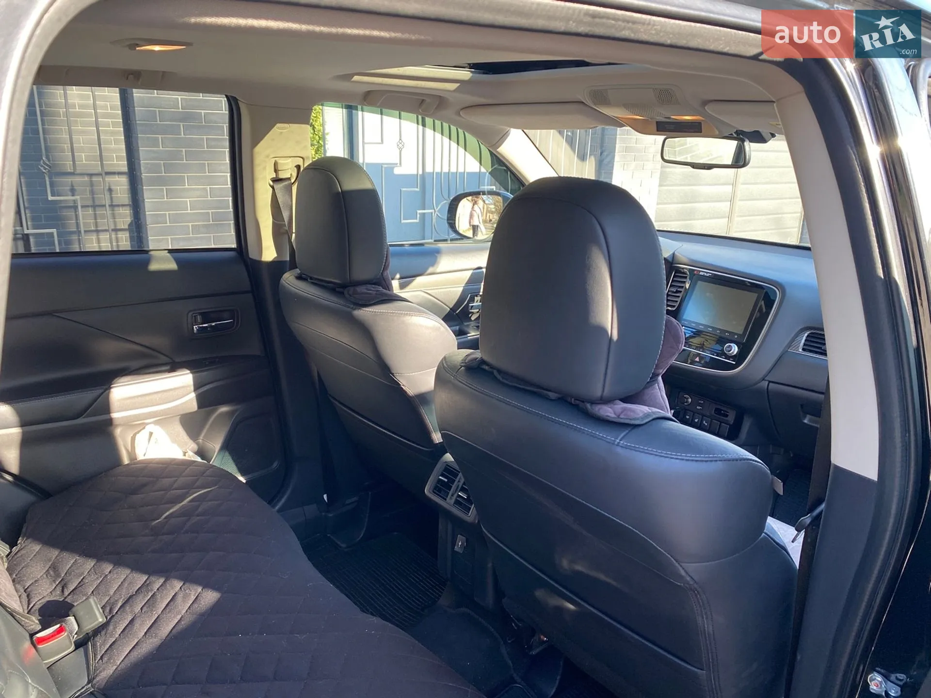 2020 Mitsubishi Outlander - мініатюра 9
