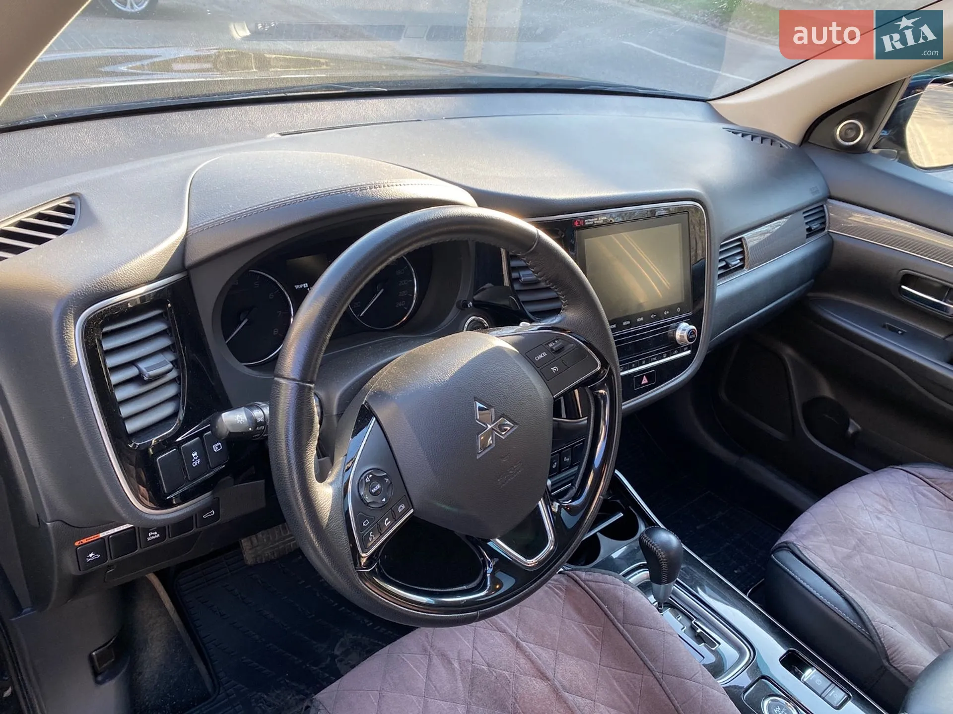2020 Mitsubishi Outlander - мініатюра 11