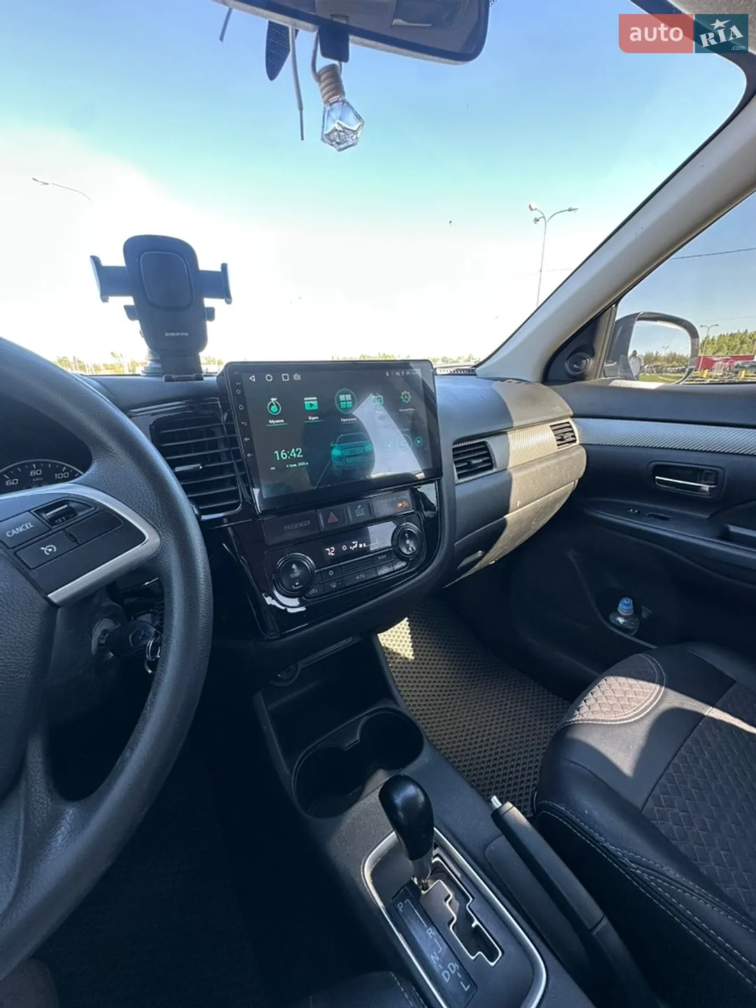 2013 Mitsubishi Outlander - мініатюра 10